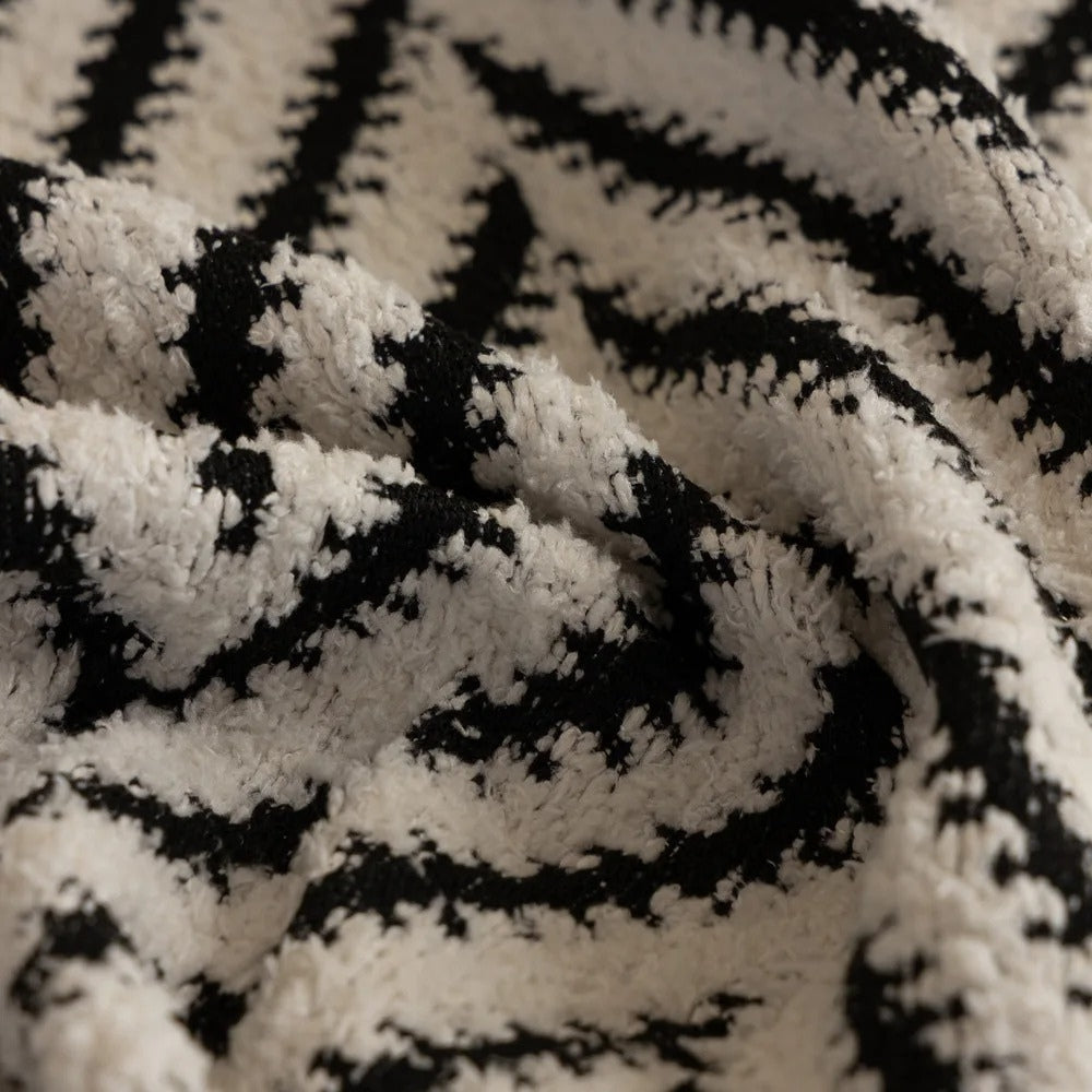 ChevronHaus: Copridivano in design a zigzag con frange decorative – per soggiorno e divano