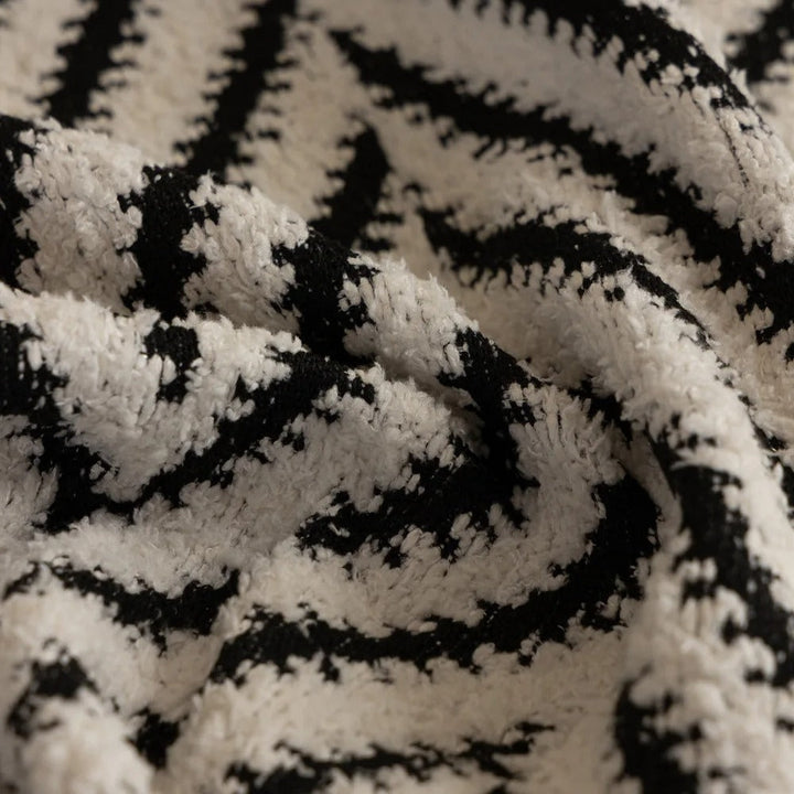 ChevronHaus: Copridivano in design a zigzag con frange decorative – per soggiorno e divano