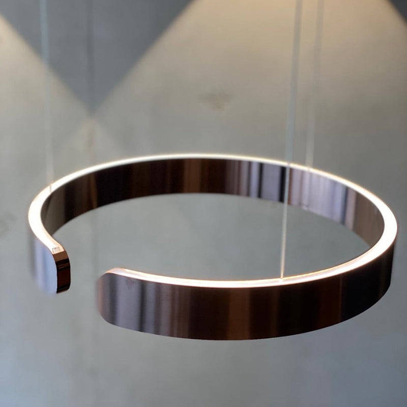 CircuLume: Lampada a sospensione LED rotonda in metallo con design moderno – per soggiorno e corridoio