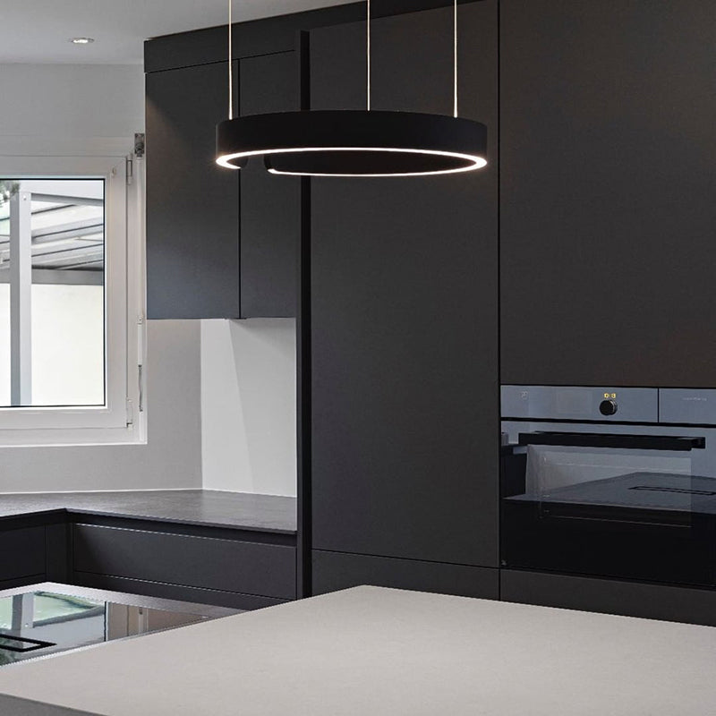 CircuLume: Lampada a sospensione LED rotonda in metallo con design moderno – per soggiorno e corridoio