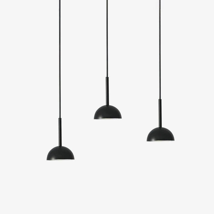 Cupolina: Lampada a sospensione con involucro in metallo geometrico e LED integrato – per cucina e ingresso
