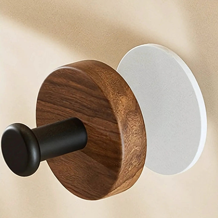 DesignPur: Gancio da parete in legno – autoadesivo, elegante e compatto per spazi abitativi moderni