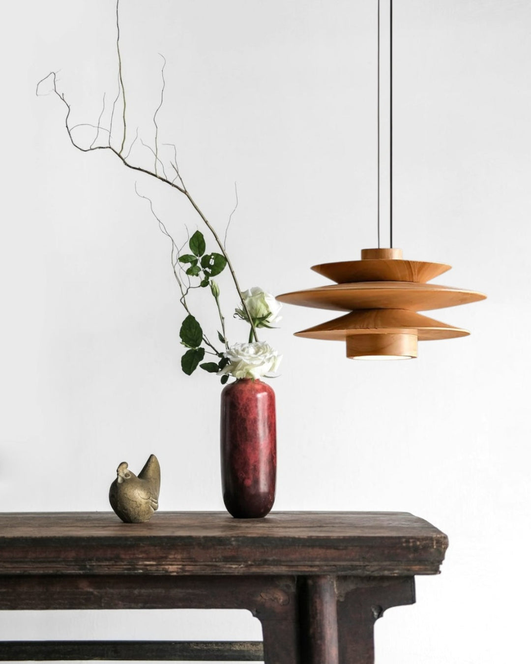 DesignWirbel: Lampada a sospensione in legno – elegante forma a gradini con luce calda, decorativa per lounge e camera da letto