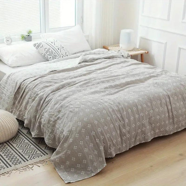Diamantwebstuhl: Coperta in cotone traspirante con motivo geometrico e texture leggera – per divano e camera da letto