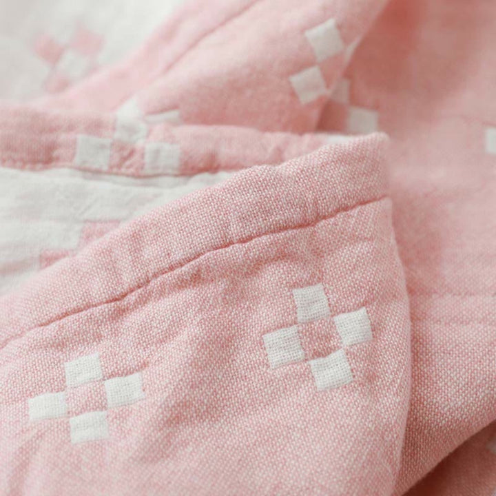 Diamantwebstuhl: Coperta in cotone traspirante con motivo geometrico e texture leggera – per divano e camera da letto