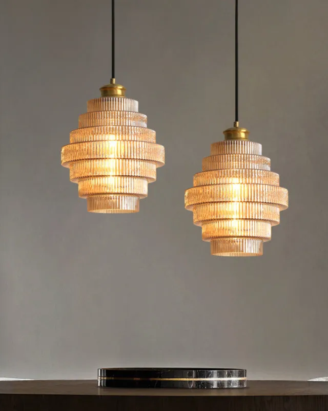 ÉclatAmbiente: Lampada a sospensione design – lampada in vetro dorato con forma sospesa, lussuosa per soggiorno e sala da pranzo