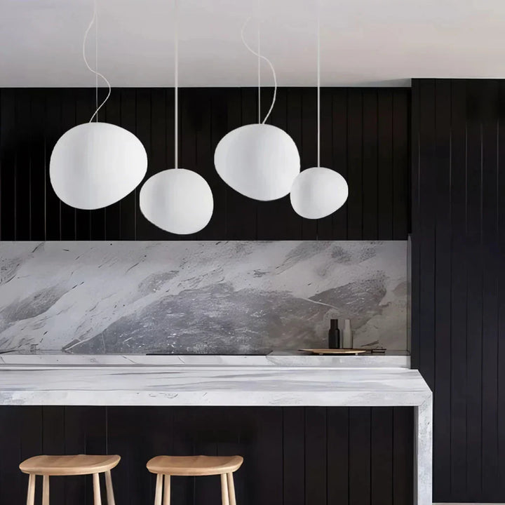 EdelSchein: Lampada a sospensione in pietra bianca – Design in vetro opalino per sala da pranzo e soggiorno