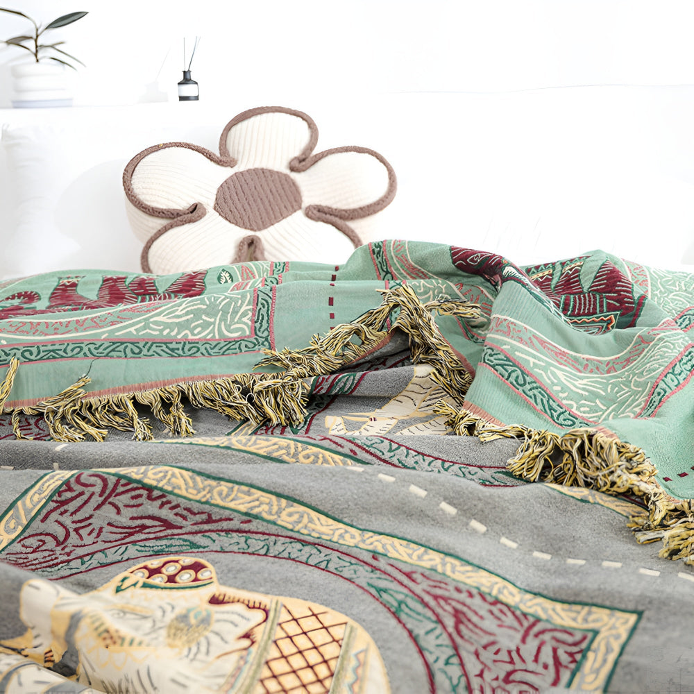 ElefantHaus: Coperta estiva in cotone con design Boho, motivo elefante e frange decorative – per divano e camera da letto