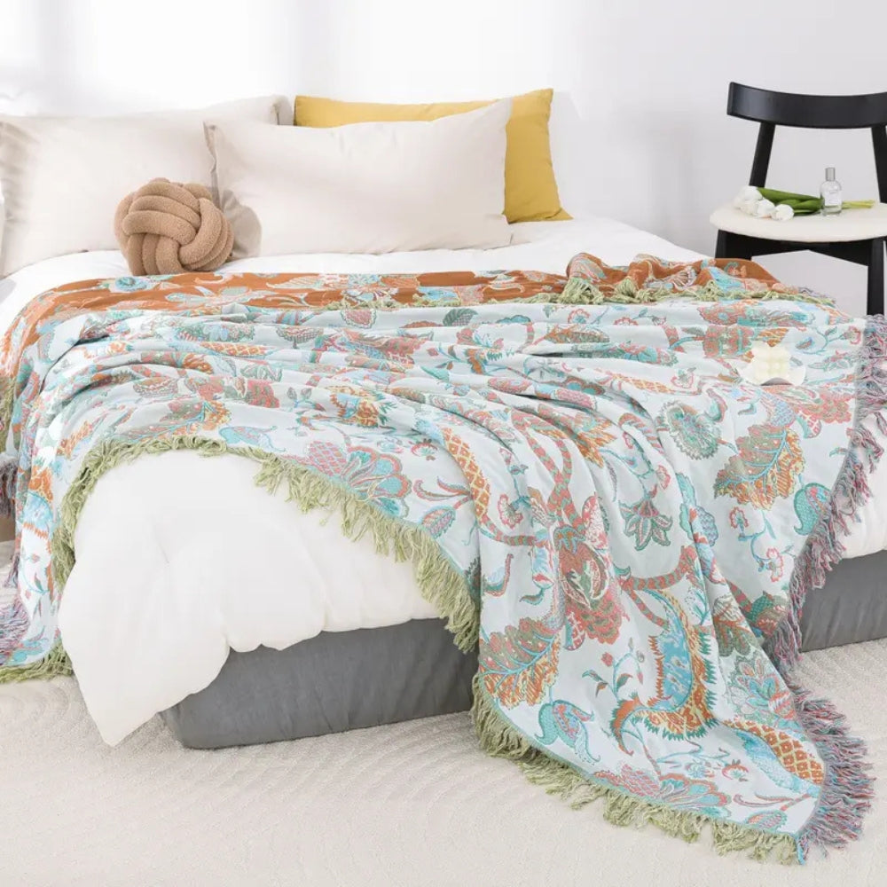 EleganzFaden: Coperte in cotone con struttura jacquard floreale e design decorativo con frange – per divano e letto