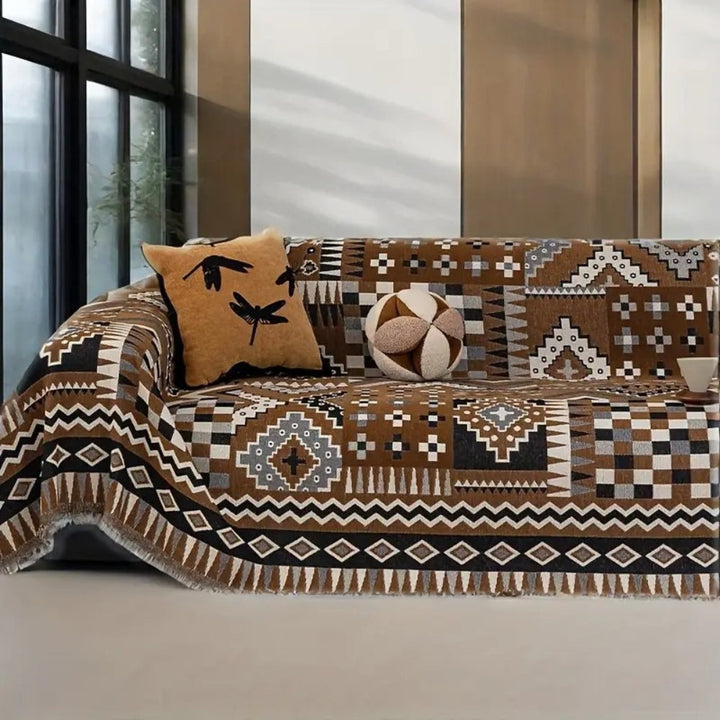 EthnoNest: Rivestimento per divano in stile nomade realizzato in pregiato chenille con un elaborato motivo Boho – per divano e area living