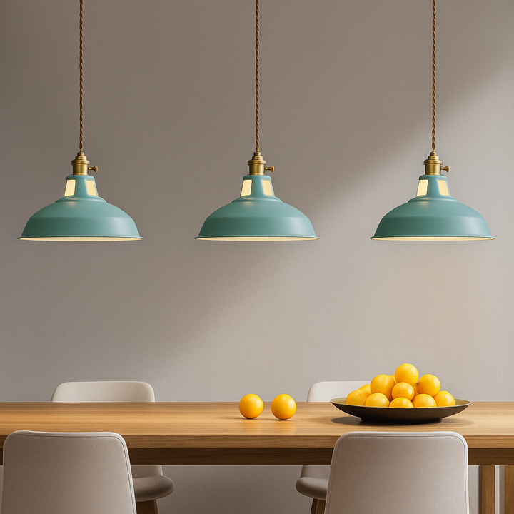 FarbGlanz: Lampada a sospensione in metallo industriale LED con cupola colorata – per cucina e sala da pranzo