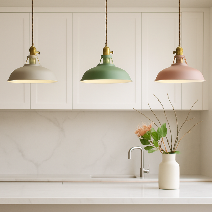 FarbGlanz: Lampada a sospensione in metallo industriale LED con cupola colorata – per cucina e sala da pranzo
