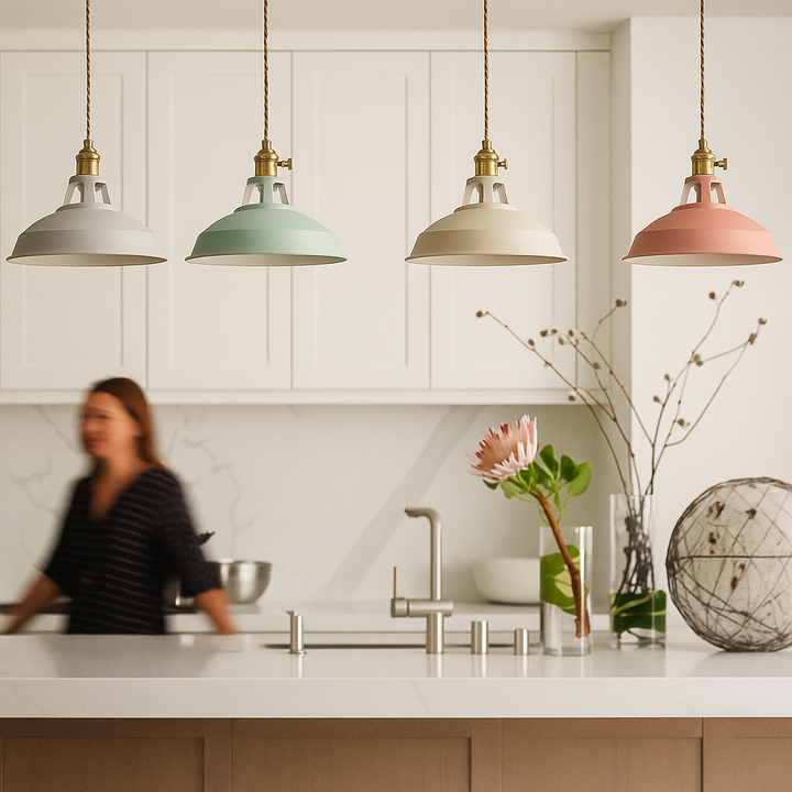 FarbGlanz: Lampada a sospensione in metallo industriale LED con cupola colorata – per cucina e sala da pranzo