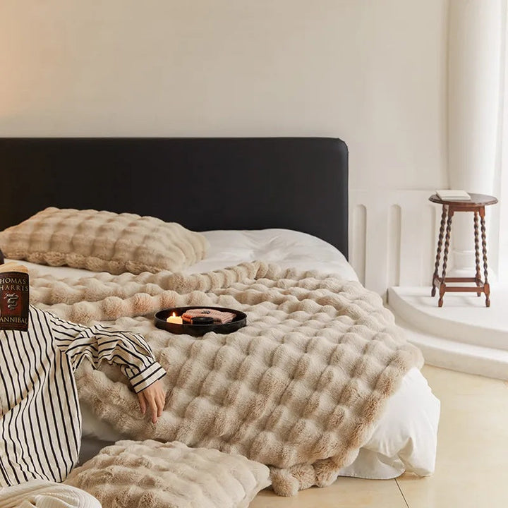 FauxHare: Morbida coperta in pelliccia sintetica – Coperta decorativa in pelliccia morbida per divano e letto