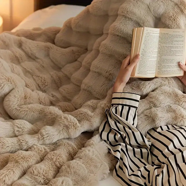 FauxHare: Morbida coperta in pelliccia sintetica – Coperta decorativa in pelliccia morbida per divano e letto