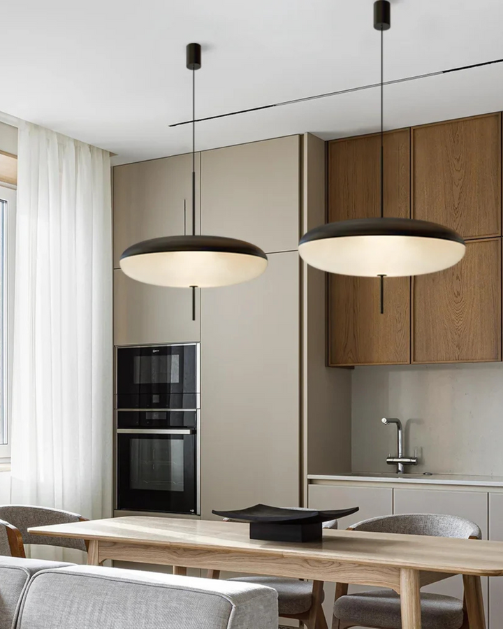 FinsternisLicht: Lampada a sospensione in vetro – elegante lampada con silhouette sospesa, lussuosa per camera da letto e ufficio
