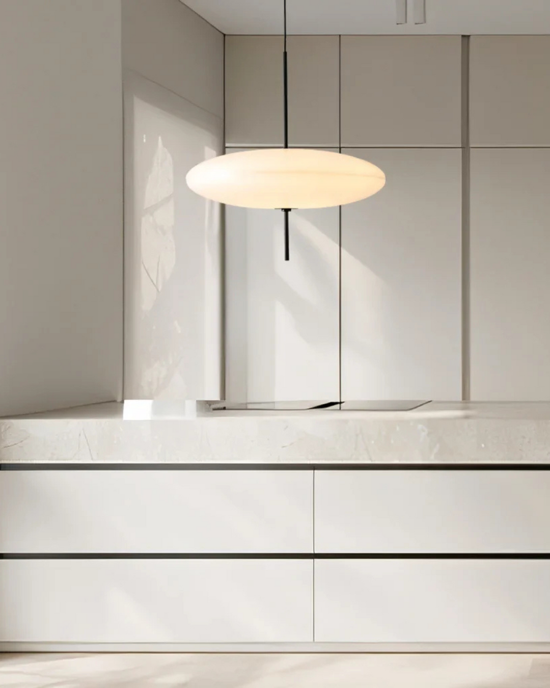 FinsternisLicht: Lampada a sospensione in vetro – elegante lampada con silhouette sospesa, lussuosa per camera da letto e ufficio
