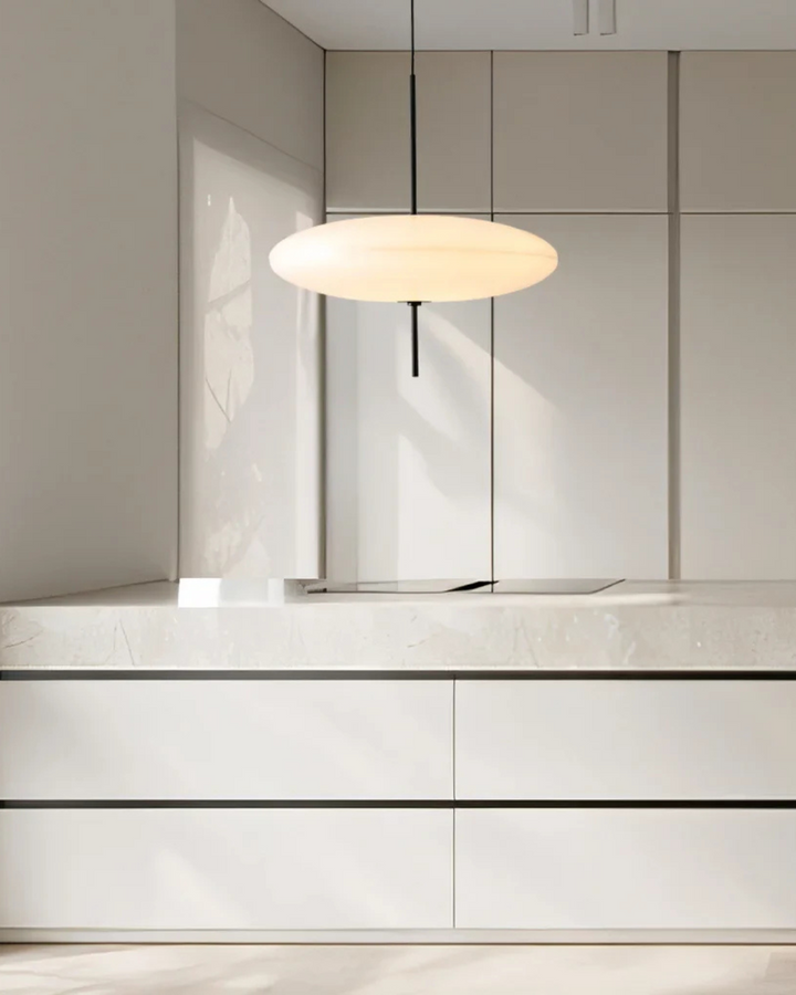 FinsternisLicht: Lampada a sospensione in vetro – elegante lampada con silhouette sospesa, lussuosa per camera da letto e ufficio