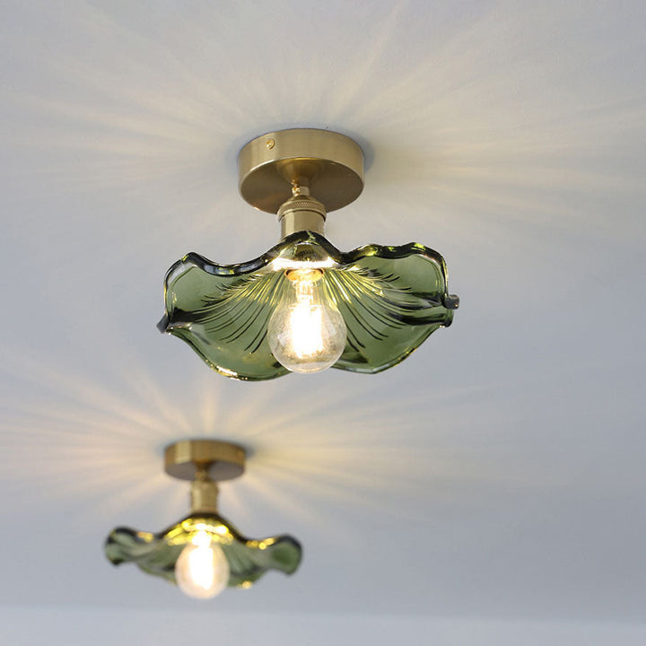 FioriLux: Lampada da soffitto in vetro a forma di fiore – Luce LED elegante per soggiorno e camera da letto