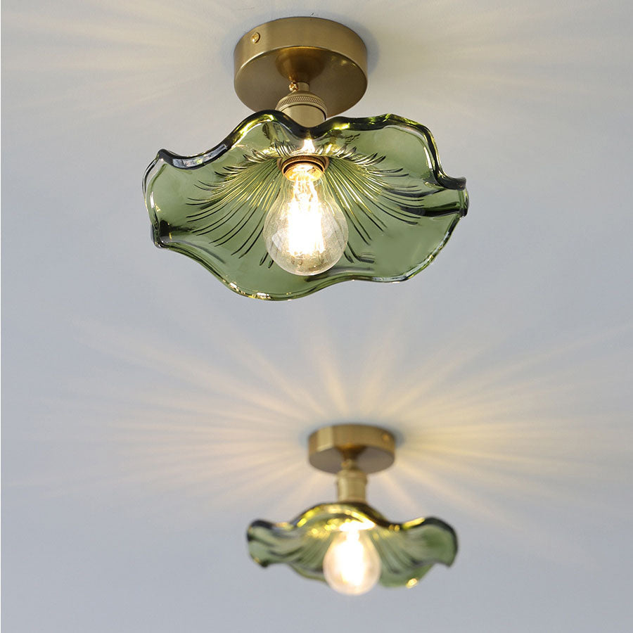 FioriLux: Lampada da soffitto in vetro a forma di fiore – Luce LED elegante per soggiorno e camera da letto