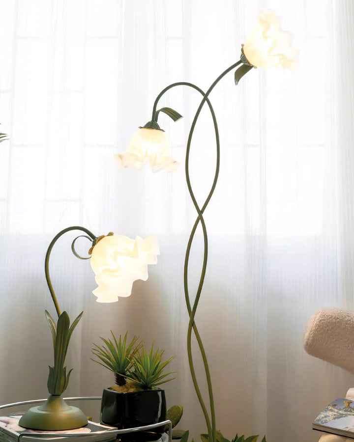 FlorAura: Elegante lampada da terra a forma di calla – Lampada da terra decorativa a LED