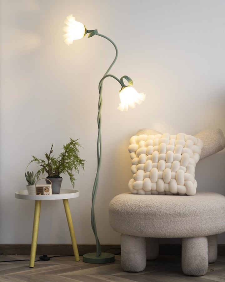 FlorAura: Elegante lampada da terra a forma di calla – Lampada da terra decorativa a LED