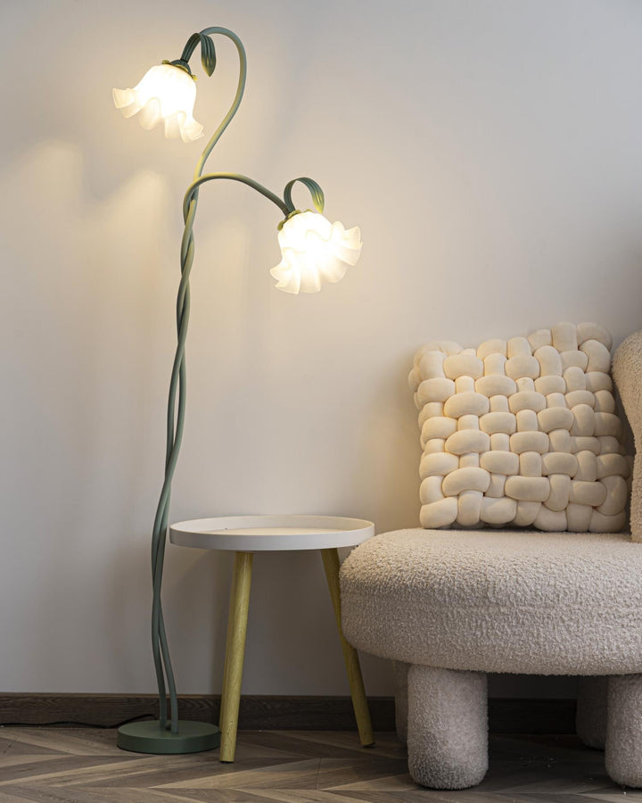 FlorAura: Elegante lampada da terra a forma di calla – Lampada da terra decorativa a LED