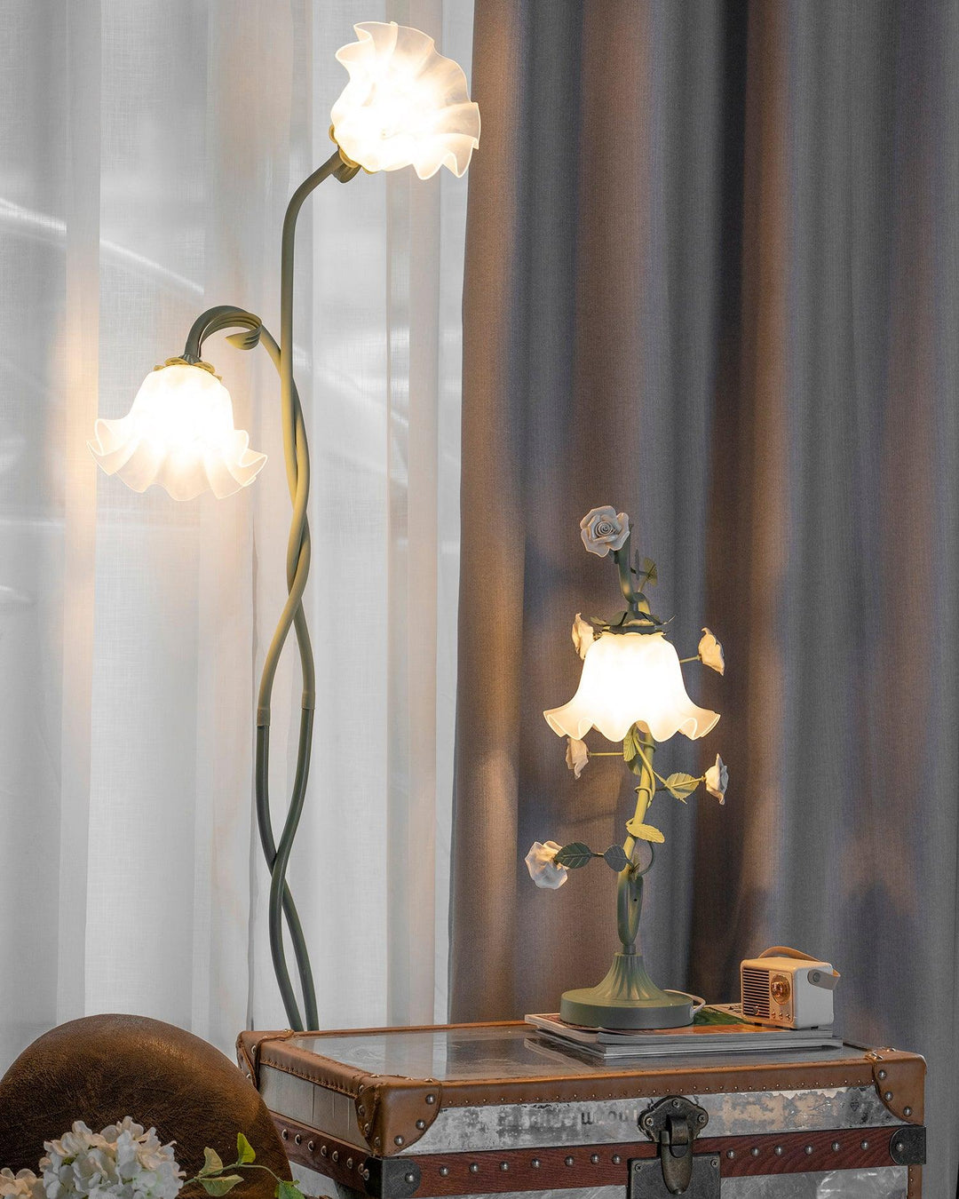 FlorAura: Elegante lampada da terra a forma di calla – Lampada da terra decorativa a LED
