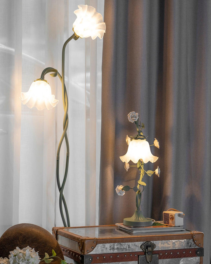FlorAura: Elegante lampada da terra a forma di calla – Lampada da terra decorativa a LED