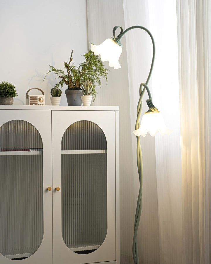 FlorAura: Elegante lampada da terra a forma di calla – Lampada da terra decorativa a LED