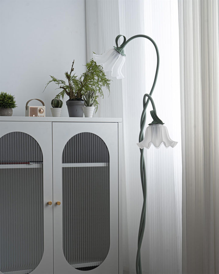 FlorAura: Elegante lampada da terra a forma di calla – Lampada da terra decorativa a LED