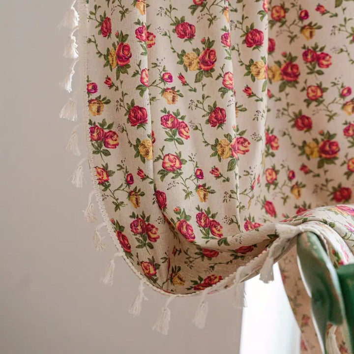FloraBaumwolle: Tenda in cotone con motivo floreale e frange – elegante e resistente ai raggi UV per la sala da pranzo