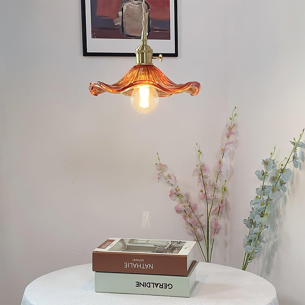 FloraGlanz: Lampada a sospensione LED Hibiscus in design floreale moderno