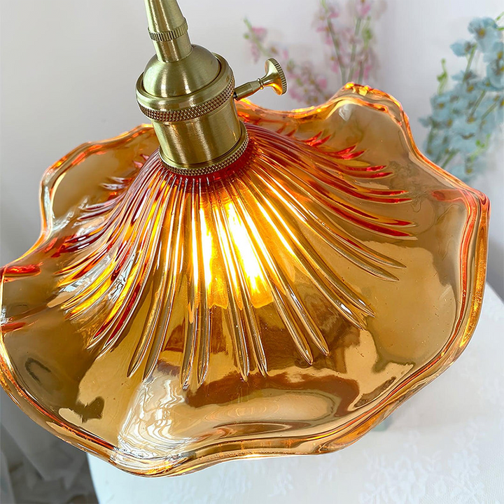 FloraGlanz: Lampada a sospensione LED Hibiscus in design floreale moderno
