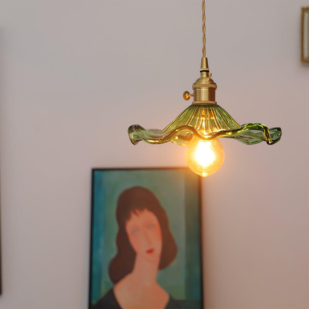 FloraGlanz: Lampada a sospensione LED Hibiscus in design floreale moderno