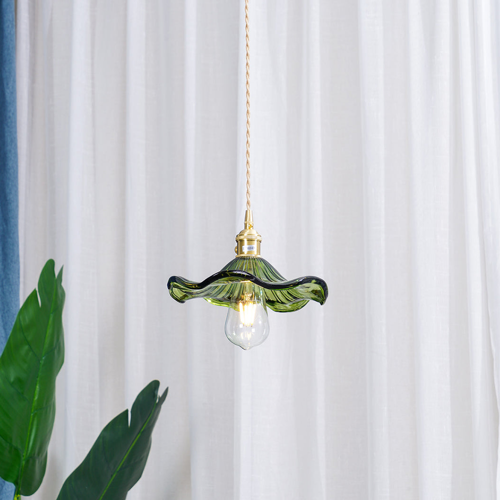 FloraGlanz: Lampada a sospensione LED Hibiscus in design floreale moderno