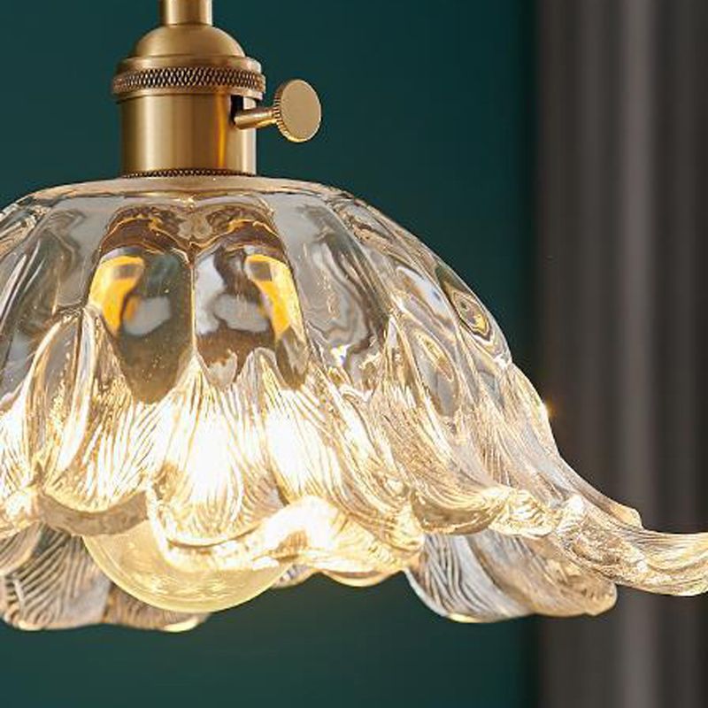 Floraglow: Lampadario in vetro rigato e metallo a forma di fiore – per soggiorno e camera da letto