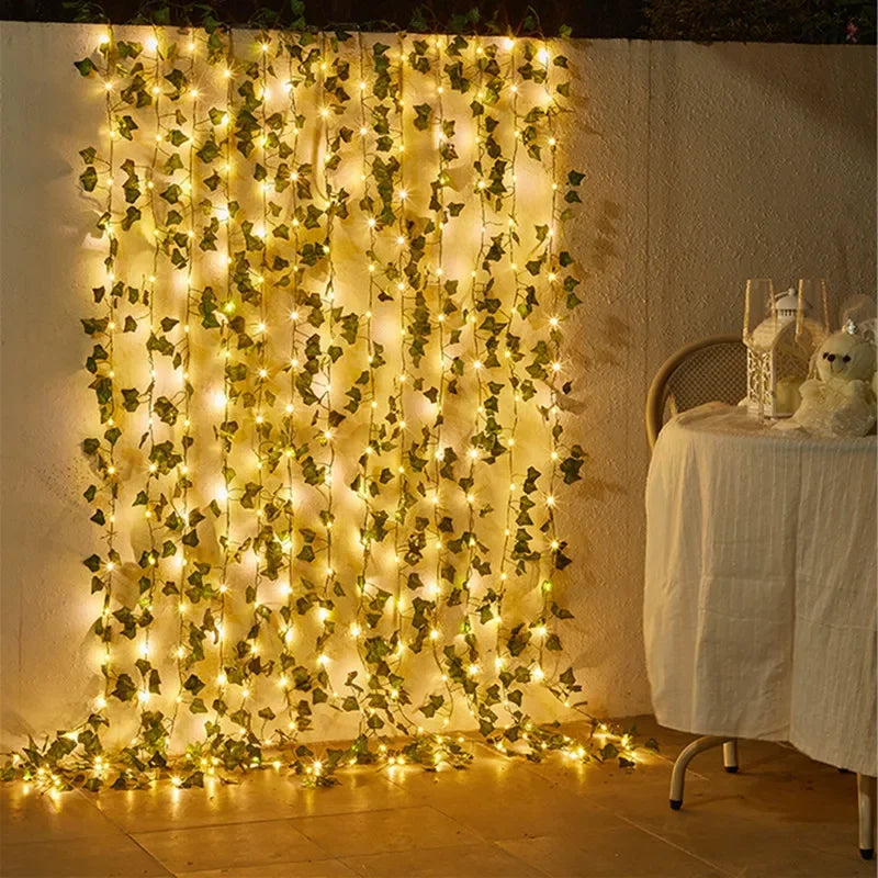 Floravine: Catena luminosa con fiori e foglie – Decorazione romantica per Natale e matrimoni