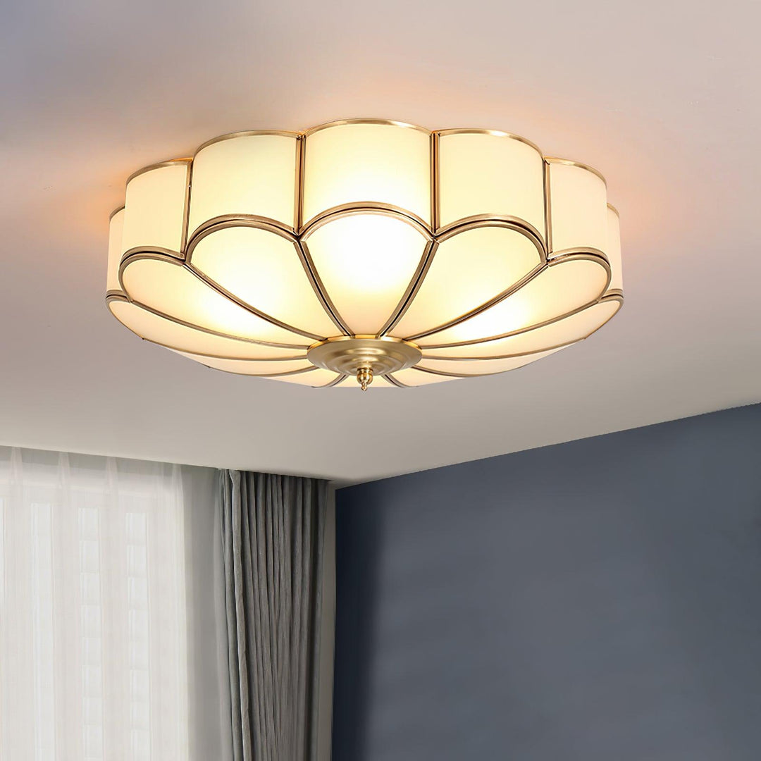 Florina: Lampada da soffitto a forma di fiore in vetro e ottone – Elegante per camera da letto e soggiorno