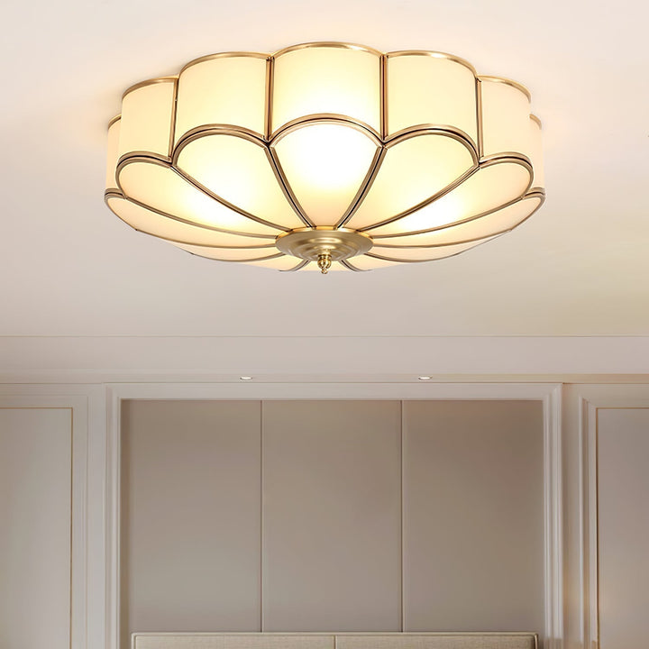 Florina: Lampada da soffitto a forma di fiore in vetro e ottone – Elegante per camera da letto e soggiorno