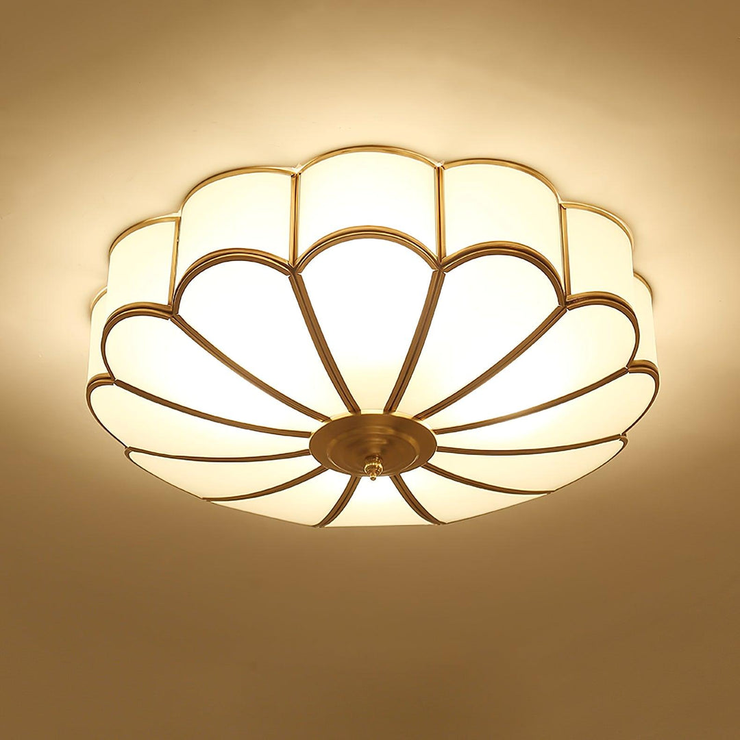 Florina: Lampada da soffitto a forma di fiore in vetro e ottone – Elegante per camera da letto e soggiorno