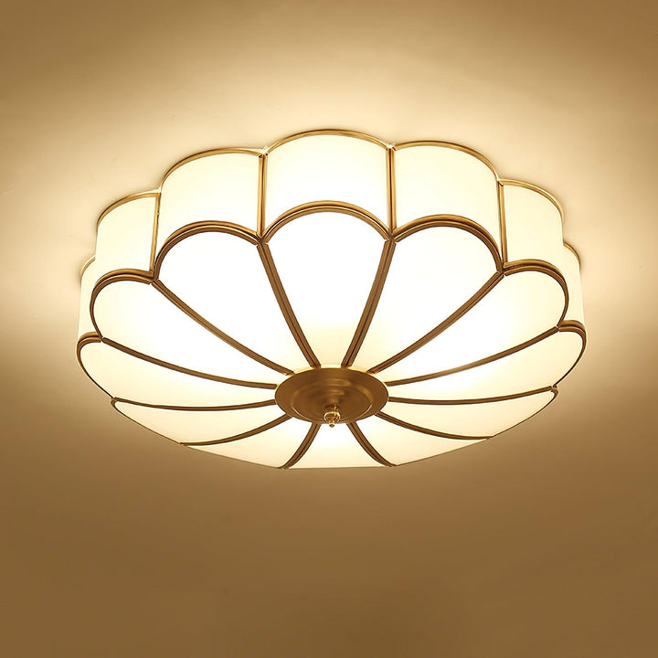 Florina: Lampada da soffitto a forma di fiore in vetro e ottone – Elegante per camera da letto e soggiorno