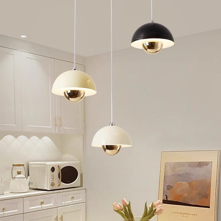 PodLumo: Lampada a sospensione con forma a pod e LED integrato, dimmerabile manualmente – per aree pranzo e zone di lavoro