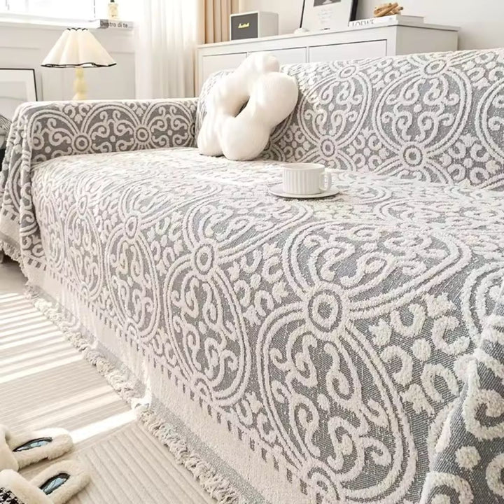 FransenCharm: Copridivano in design jacquard con bordi decorativi e struttura accogliente – per divano e camera da letto