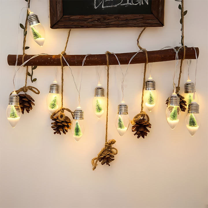 FrostGlow™ – Ghirlanda LED di Natale con Palline di Neve