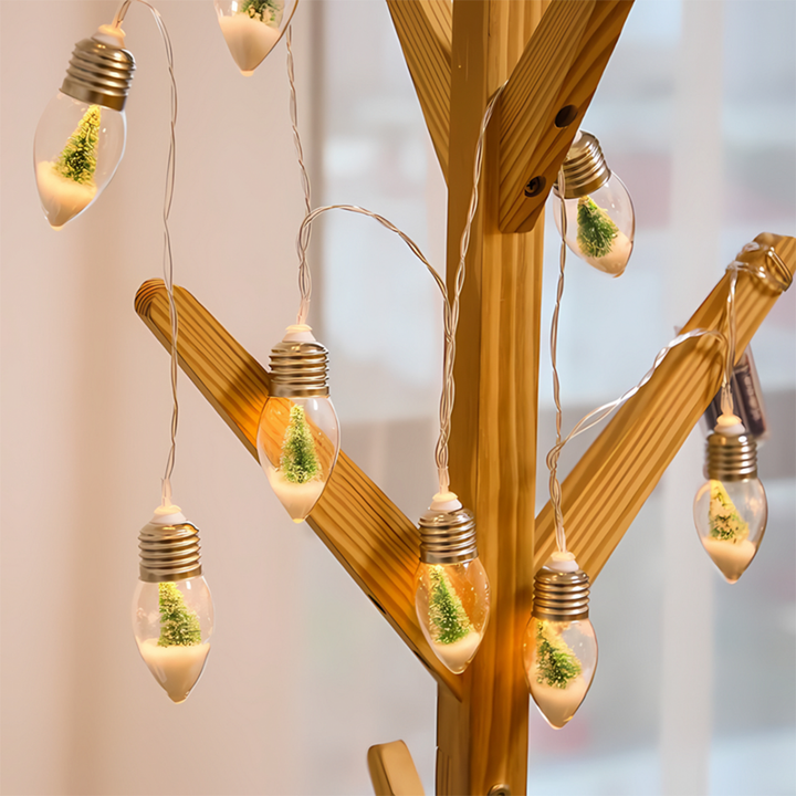 FrostGlow™ – Ghirlanda LED di Natale con Palline di Neve