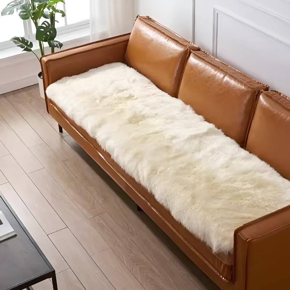 FurLoom: Copridivano elegante in pelliccia sintetica e microfibra con funzione protettiva – per divano e ambienti moderni
