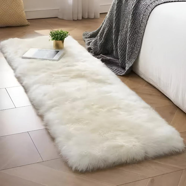 FurLoom: Copridivano elegante in pelliccia sintetica e microfibra con funzione protettiva – per divano e ambienti moderni