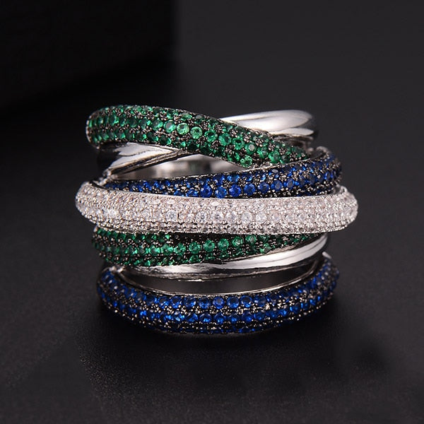 Anello impilabile per donne | Design di lusso | Zircone cubico | Anello di fidanzamento e statement