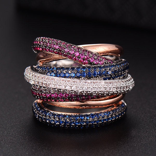 Anello impilabile per donne | Design di lusso | Zircone cubico | Anello di fidanzamento e statement